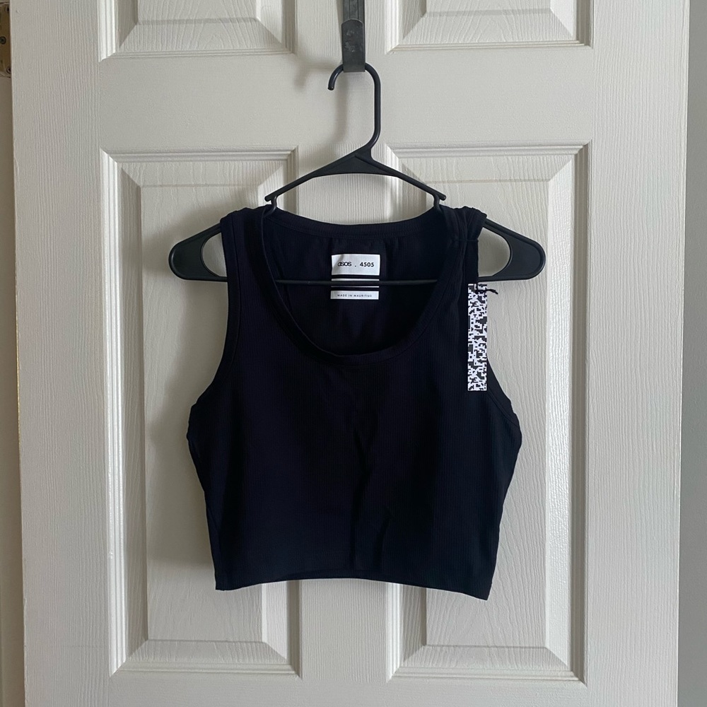 Ribbed workout cropped tank top